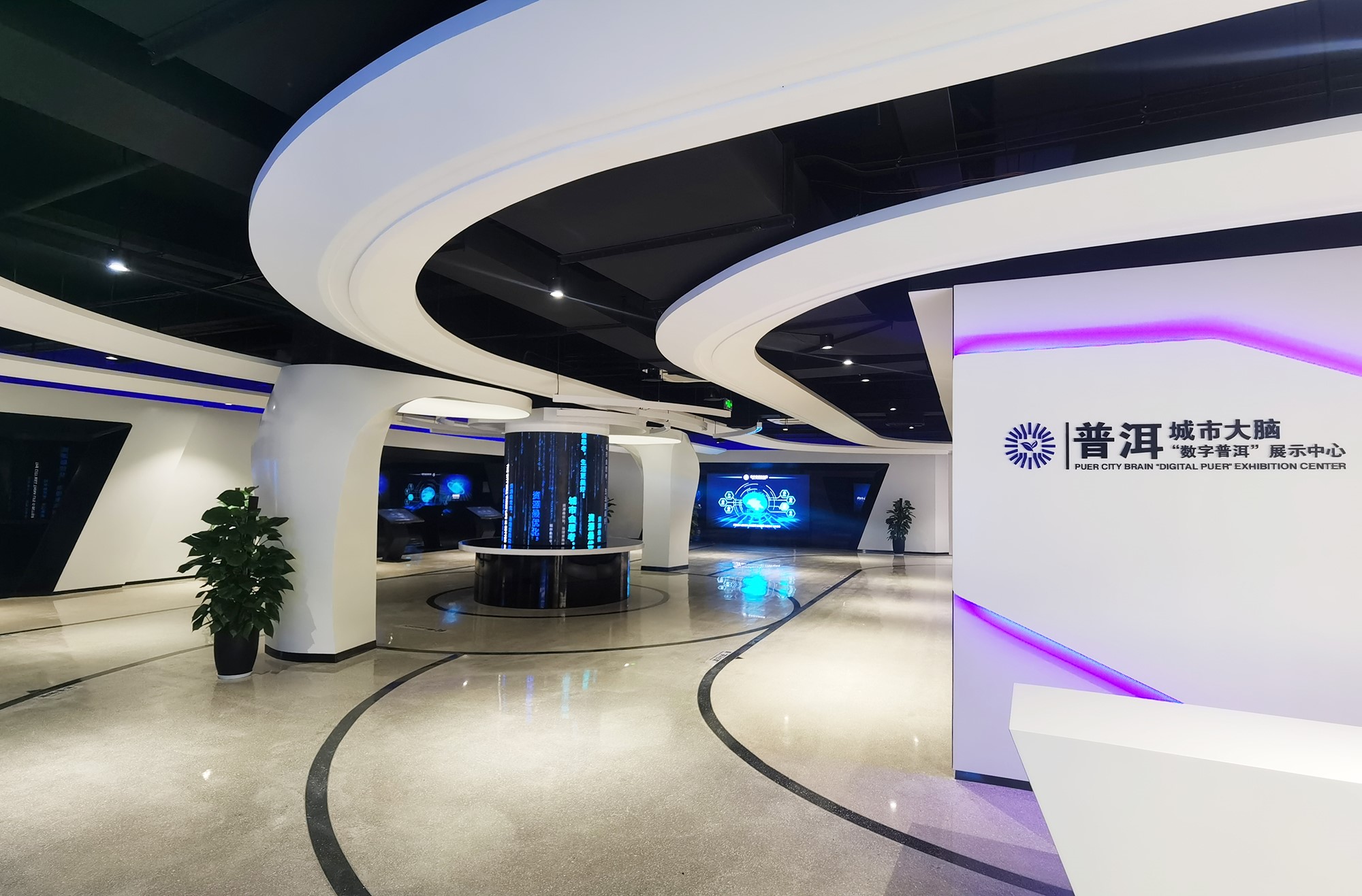 云南普洱城市大腦運(yùn)營中心1.jpg 云南普洱城市大腦運(yùn)營中心1.jpg